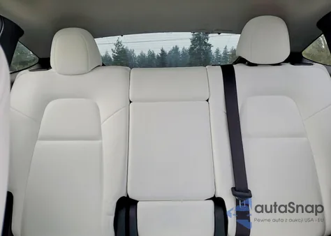 2024 Tesla Model Y из США, поврежденный, VIN 7SAYGAEE5RF104462